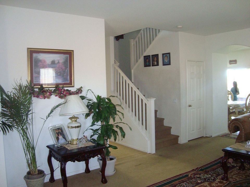 2nd image of 3107 Topaz Ln