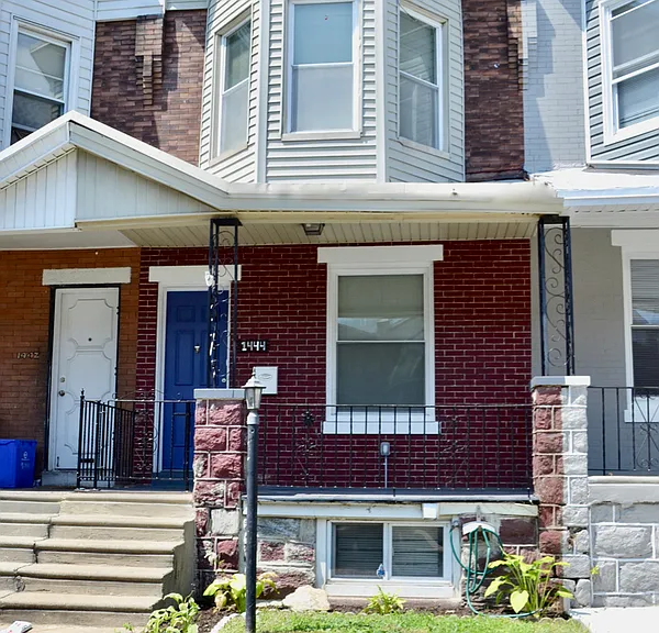 1444 N Edgewood St — Photo 24