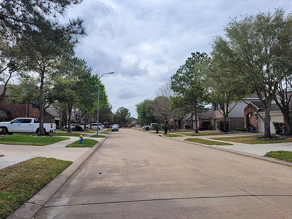 5th image of 16615 Berkshire Forest Dr