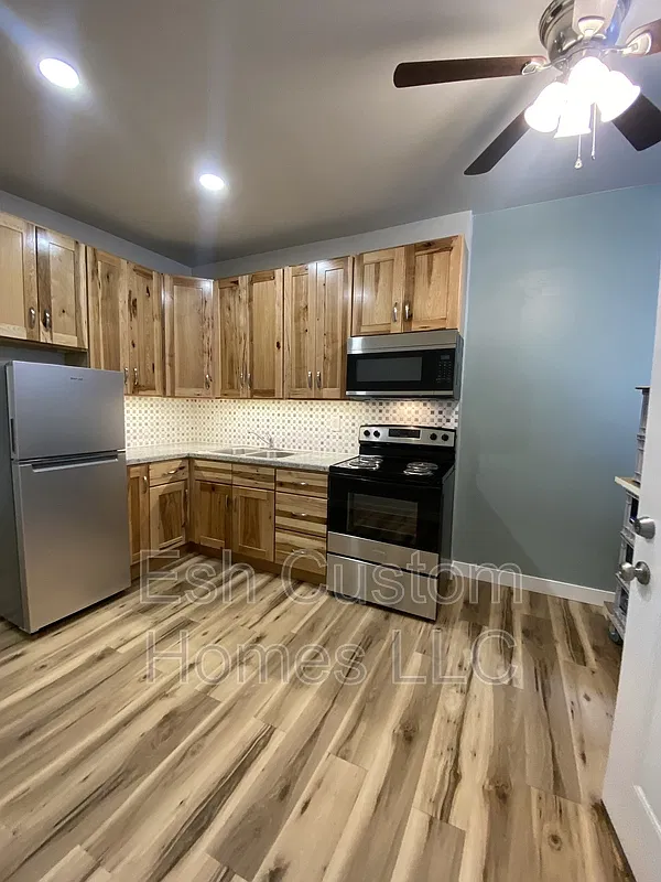 1 bed, 1.0 bath, $1,295 — Photo 4