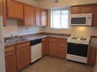 8 Phlox Cir APT J, Owings Mills, MD 21117