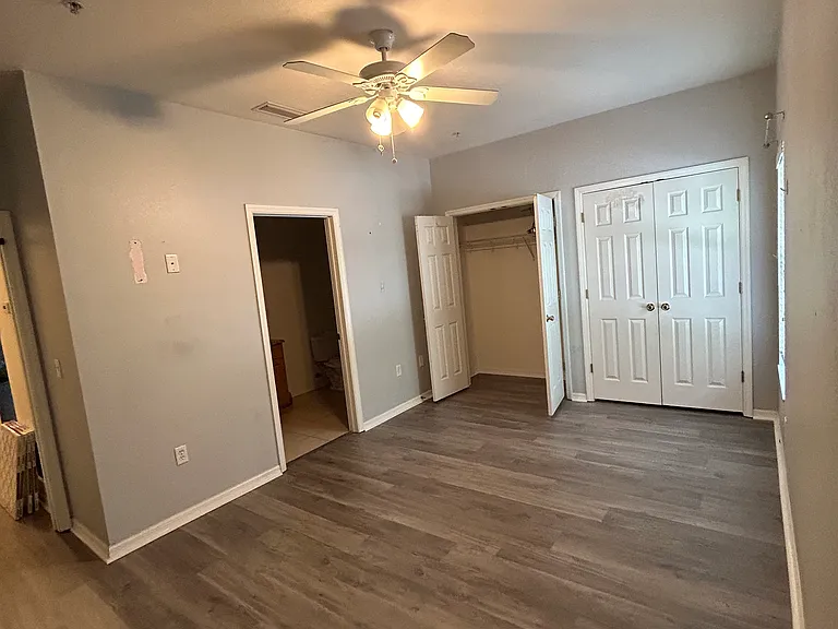 514 NW 39th Rd #503 — Photo 9