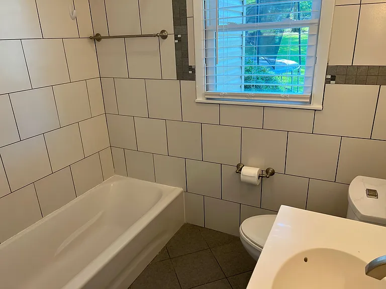 1711 Pennylane SE — Photo 6