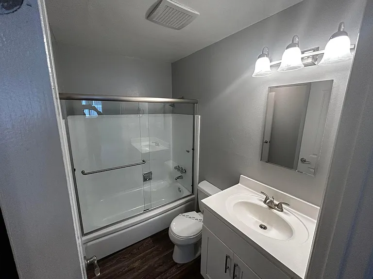 22 Coleman Pl #11 — Photo 10