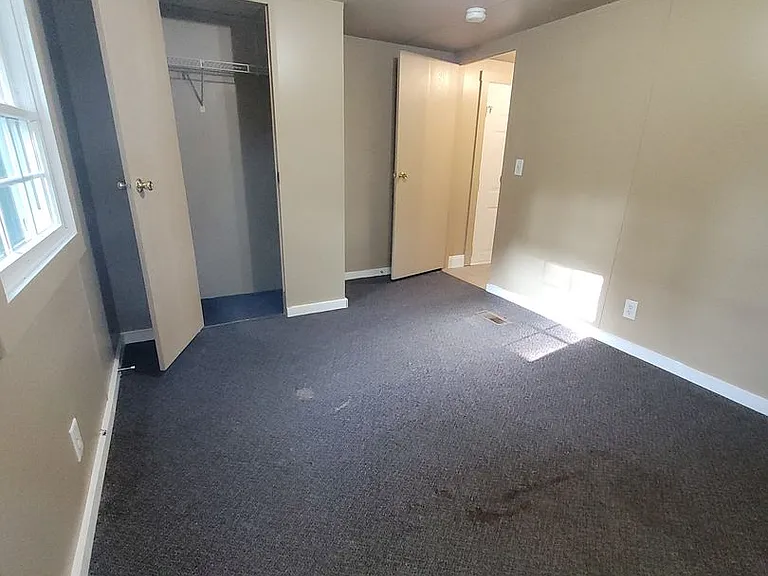 522 Sandmine Rd — Photo 7