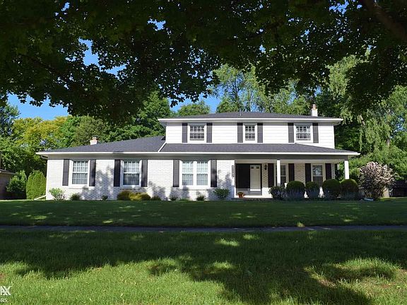 5th image of 47791 Ben Franklin Dr