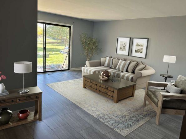 677 Cross Creek Dr #AA