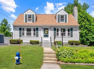 28 Valentine Rd, Framingham, MA 01702