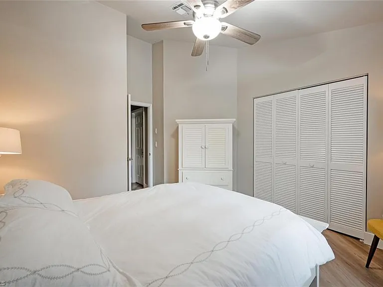 27113 Oakwood Lake Dr — Photo 27