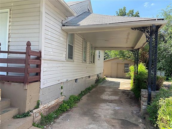 2nd image of 2508 NE 16th St