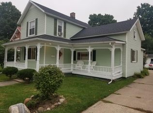 86 Main St, Saranac, MI 48881