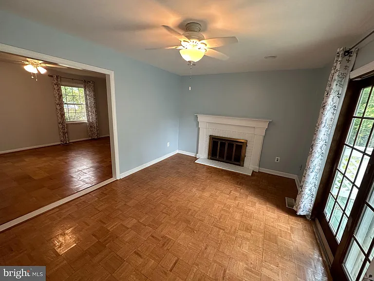 13524 Ellendale Dr — Photo 4