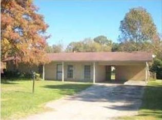 104 Hickory St, Flora, MS 39071