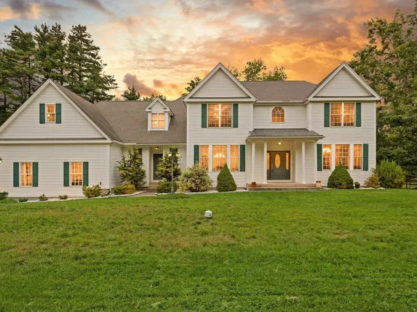 983 Depot Rd, Boxboro, MA 01719