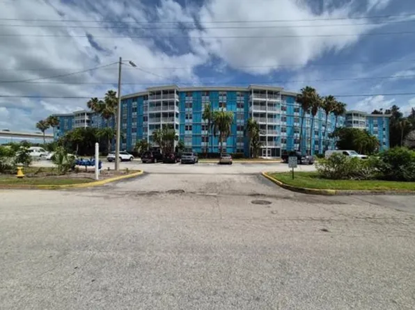 3315 58th Ave S APT 114, Saint Petersburg, FL 33712