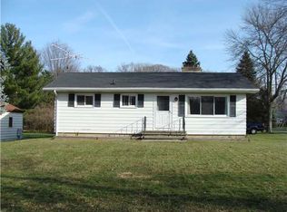 5651 Schafer Rd, Lansing, MI 48911