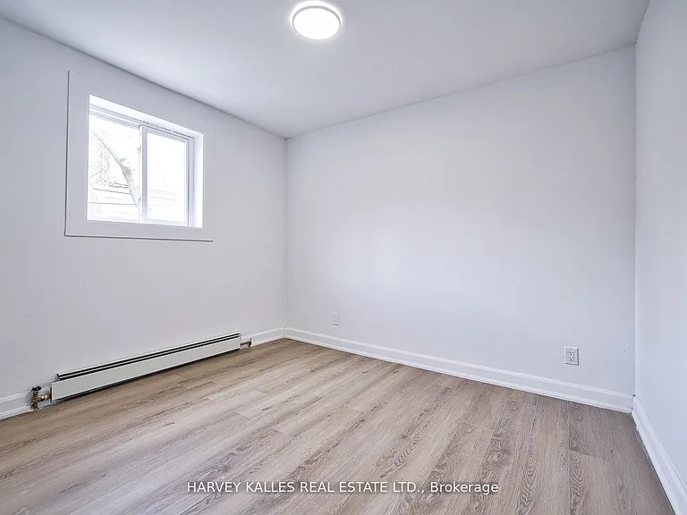 1046 Bathurst St #2 — Photo 18