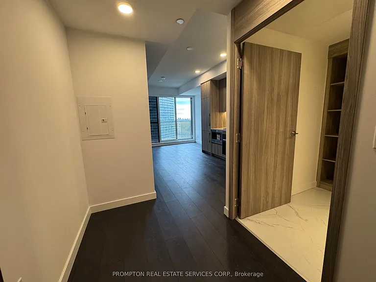 18 Esther Shiner Blvd #1512 — Photo 4