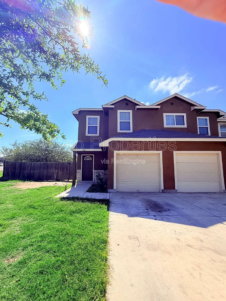 Building Photo - 6610 Arancione Ave #106