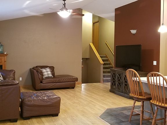 4th image of 2416 Fawn Ln