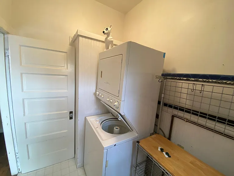 2530 Regent St — Photo 28