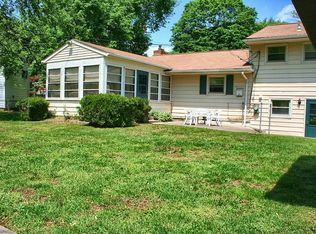 933 Big Oak Rd, Yardley, PA 19067