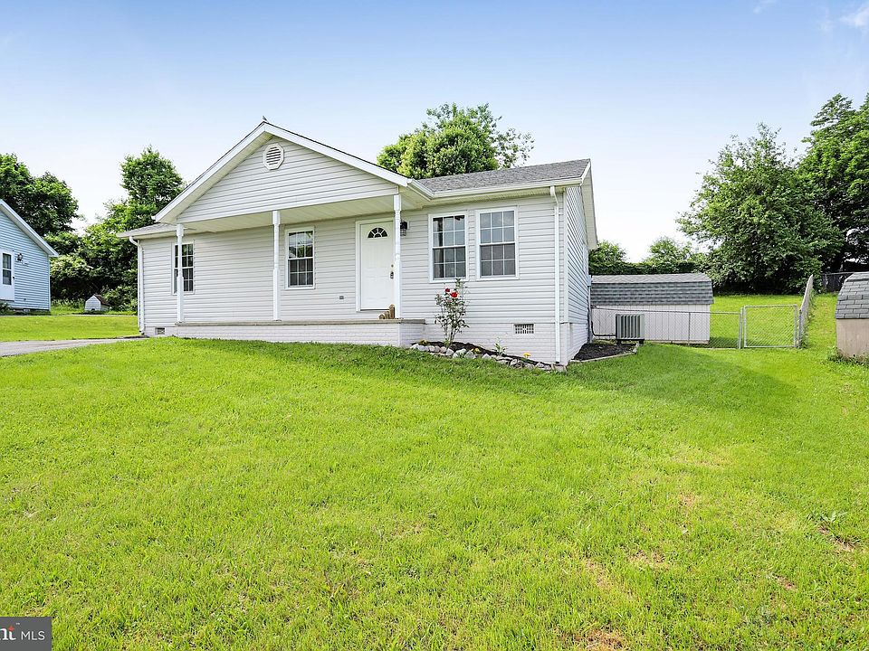 1st image of 48 Yarrow Cir
