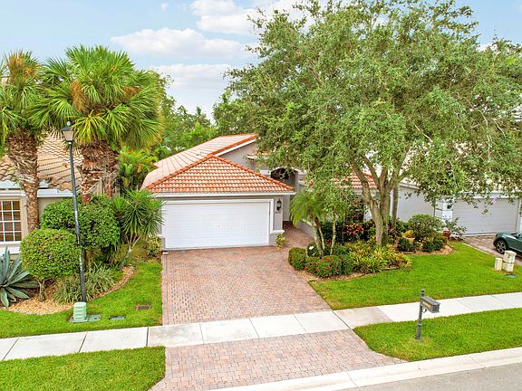 4th image of 6806 Rienzo Street