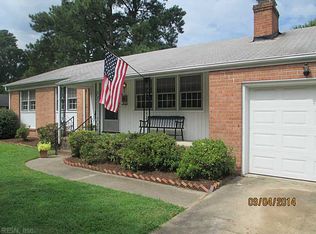 35 Marina Dr, Newport News, VA 23608