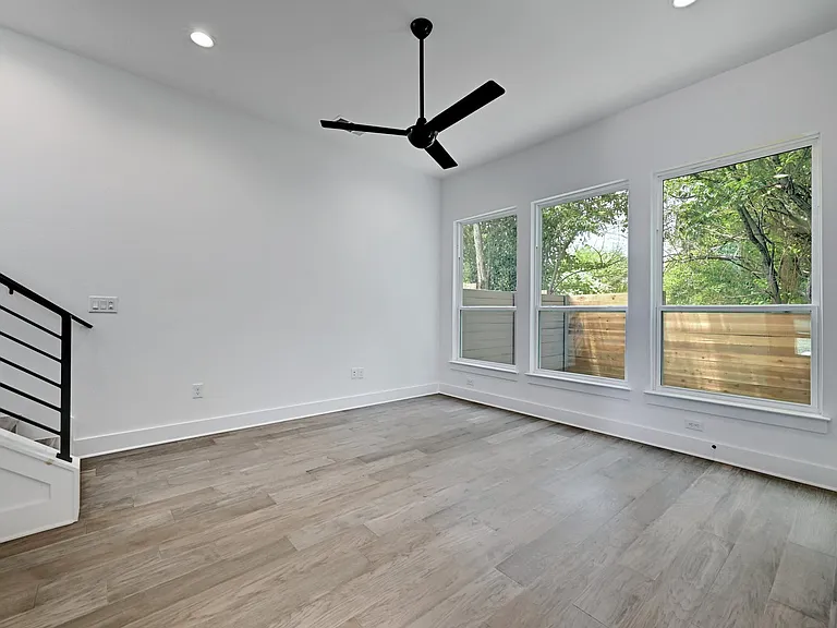 2308 Maxwell Ln #2 — Photo 5