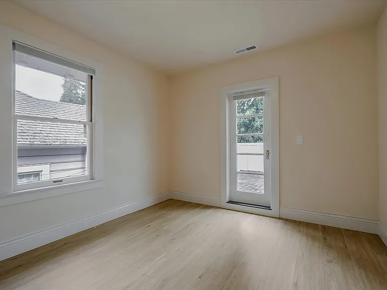 510 Lincoln St #2 — Photo 17
