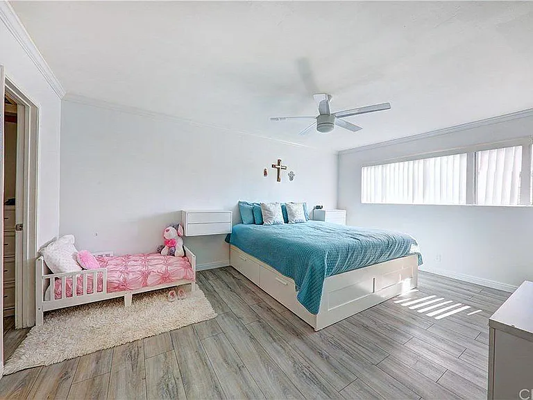 216 N Alhambra Ave — Photo 15