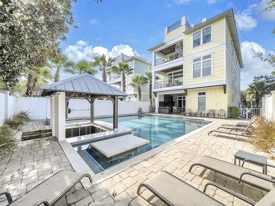 1st image of 71 Dolphin St