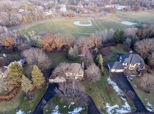 8 Blue Jay Ln, North Oaks, MN 55127