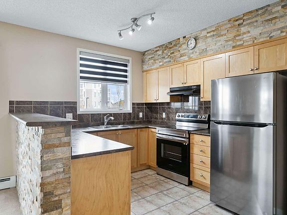 3rd image of 2219-333 Taravista Dr NE #2219