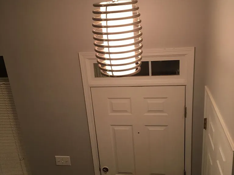 Entry Modern lights through out