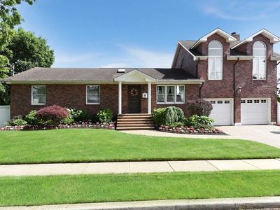2444 Hicks St, Bellmore, NY, 11710