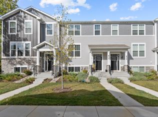 632 Wolverine Dr, Aurora, IL 60502