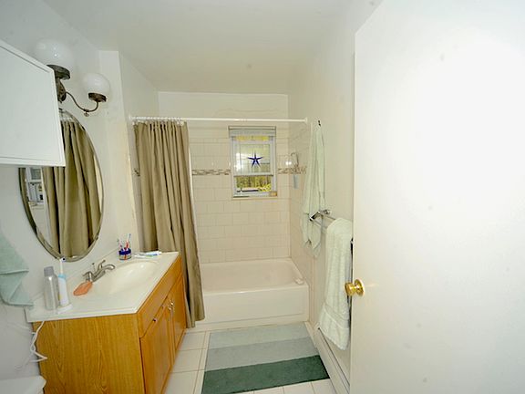 4th image of 320 South St APT 6L