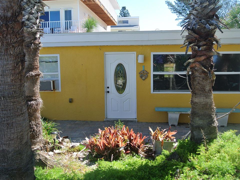 1st image of 50 Beachcomber Ln