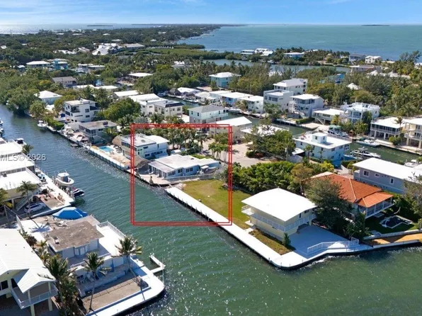 230 Jolly Roger Dr, Key Largo, FL 33037