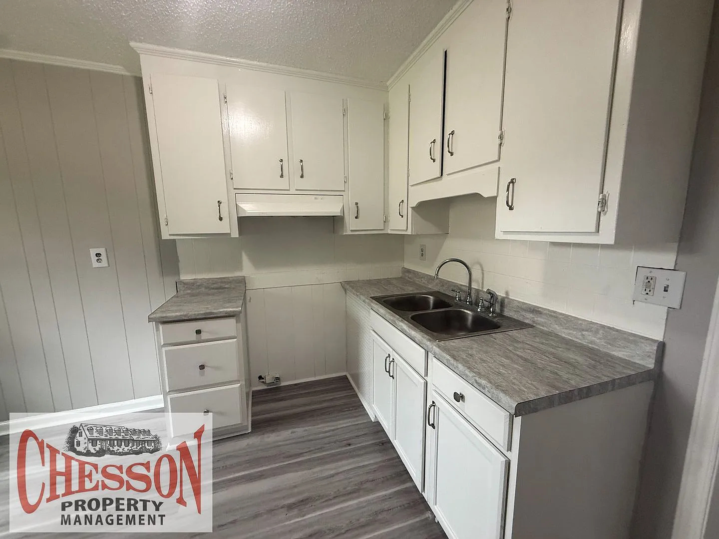 1704 Snowden Drive — Photo 1