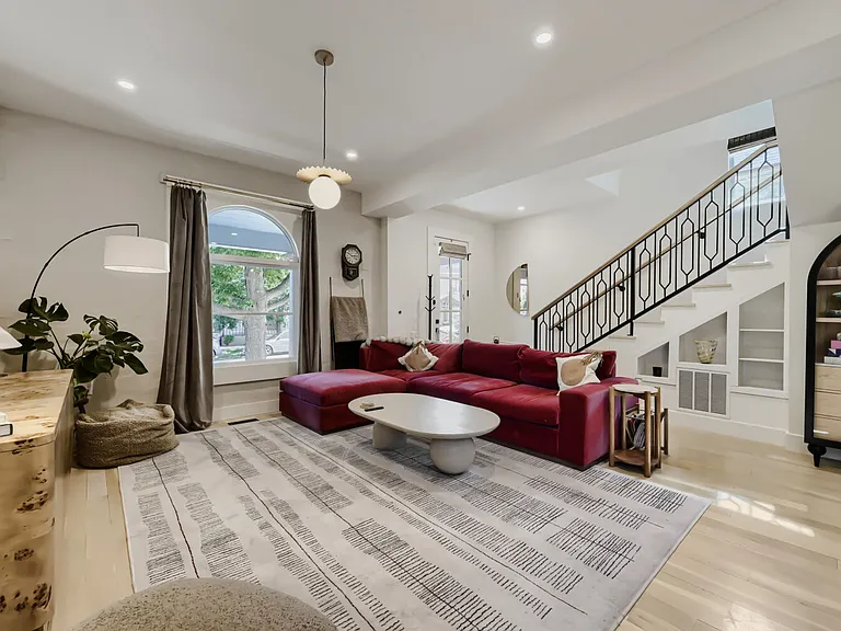 1847 W 35th Ave — Photo 9