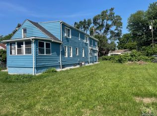 4234 Beach St, Ecorse, MI 48229