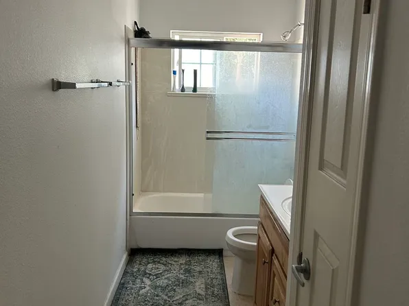 32 Buchanan Ct, East Palo Alto, CA 94303