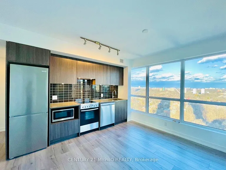 395 Bloor St E #2011 — Photo 12