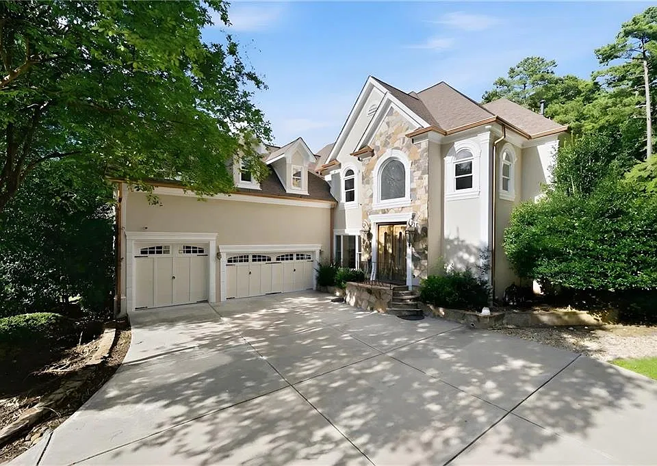 6709 Wooded Cove Ct