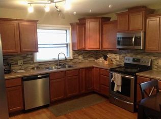 2211 N 106th St, Wauwatosa, WI 53226