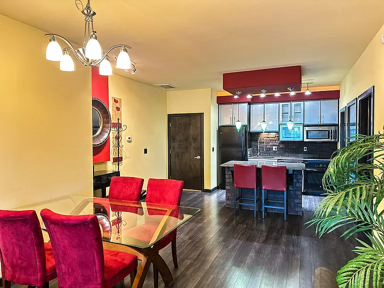 111 SE 22nd St #21 — Photo 10