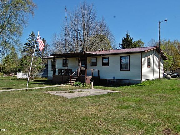 3rd image of 5367 Birch Island Dr